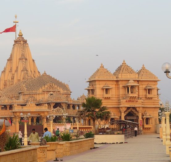 jamnagar_to_somnath_taxi