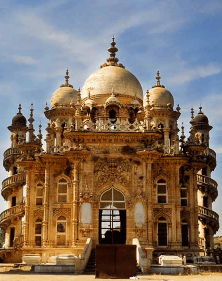 Mahabat Maqbara